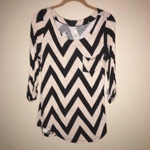 DNA Couture Taupe Black Chevron Print Shirt Small